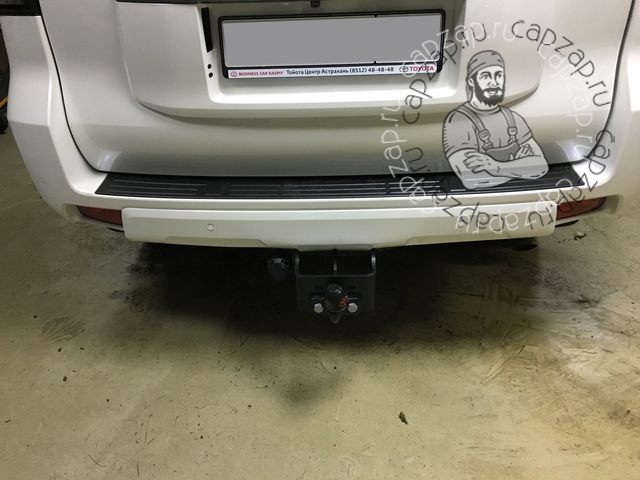 Ustanovka original'nogo farkopa i bloka shtatnoj ehlektriki Toyota na avtomobil' Toyota Prado 2018 g.v (38)_1.JPG
